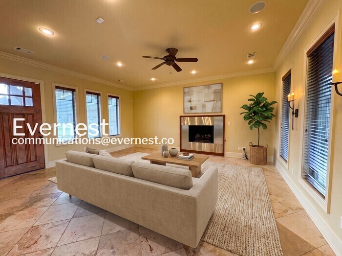 Building Photo - 11 Willow Cove