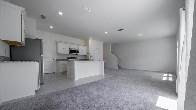 Building Photo - 8735 Sportsman Lp