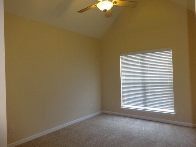 Building Photo - 5552 Craftwood Dr