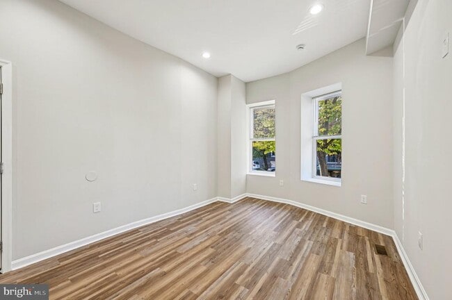 Building Photo - 750 Reservoir St