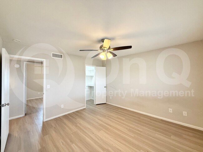 Building Photo - 329 N 69th Ave