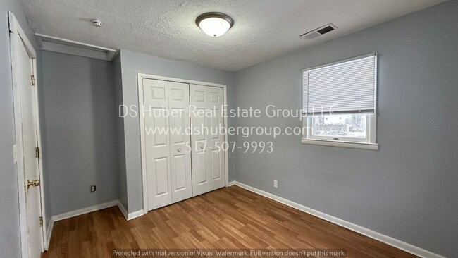 Building Photo - 2711 Dunlap St