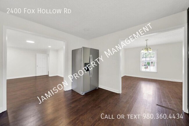 Building Photo - 2400 Fox Hollow Rd