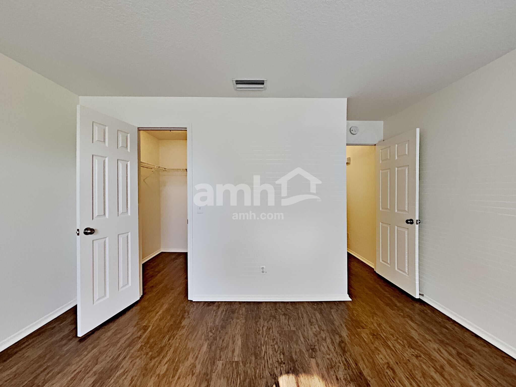 Building Photo - 312 116th St E