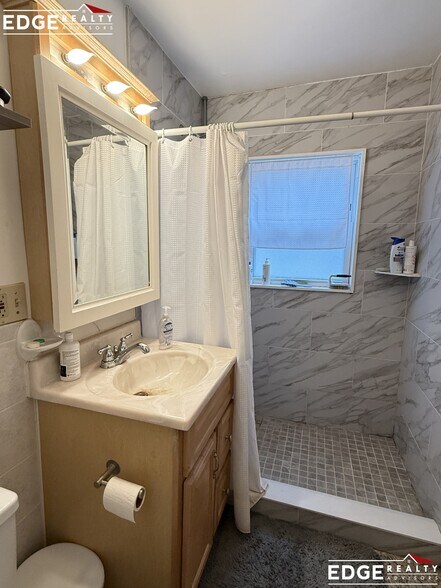 Building Photo - 7 Granite St