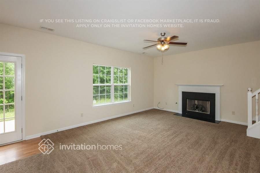 Building Photo - 1592 Ewing Farm Dr