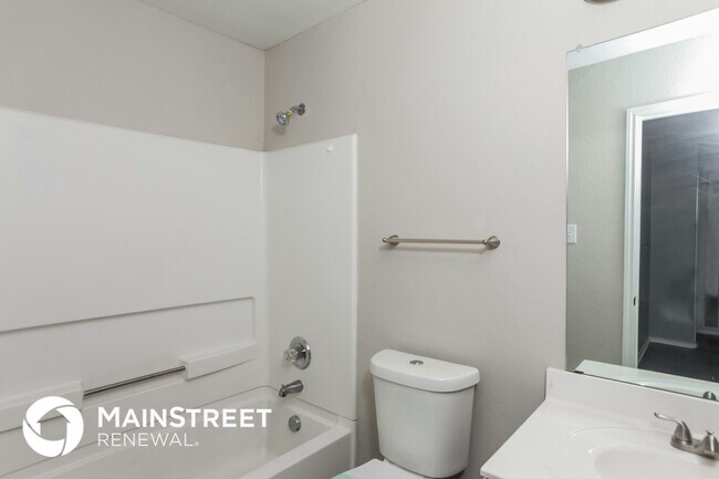 Building Photo - 105 Brahma Way