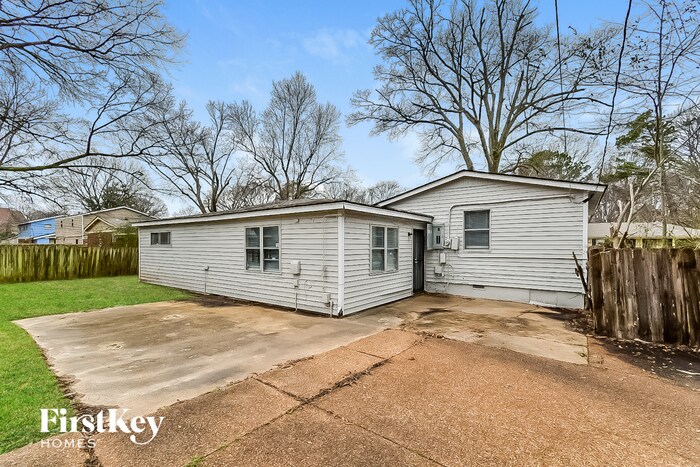 Building Photo - 3078 Churchill St