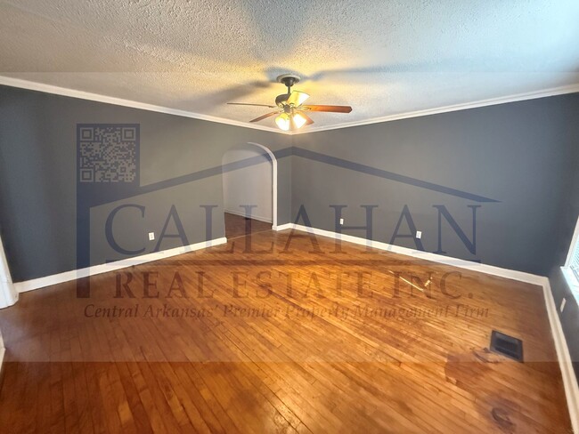 Building Photo - Capitol Hill 2 Bedroom