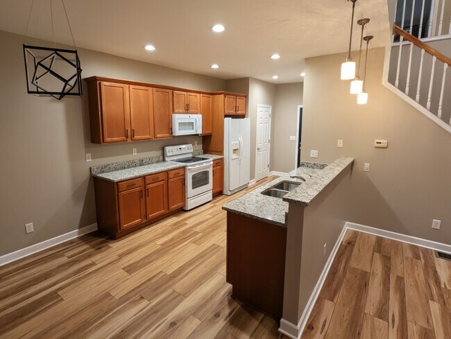 Building Photo - 347 Sheraton Dr NW