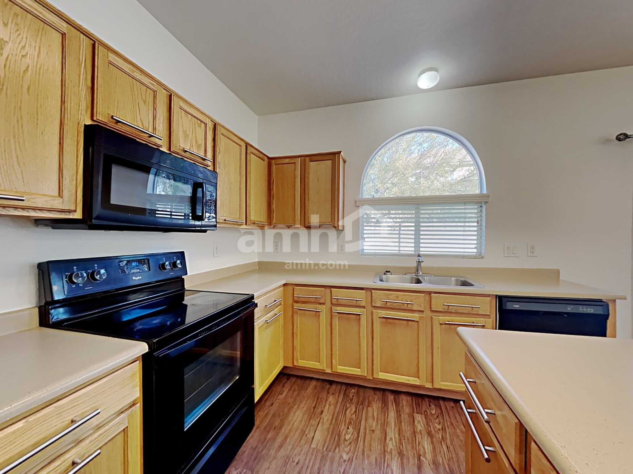 Building Photo - 2653 S 89th Dr