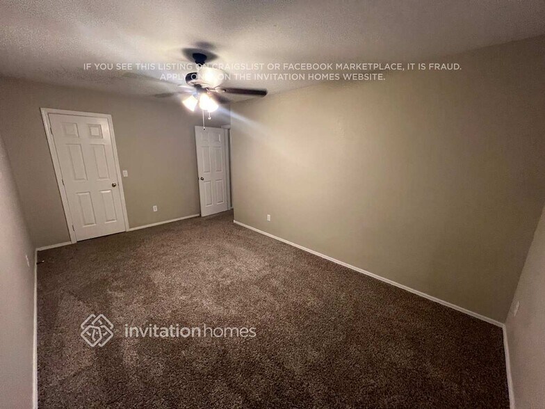 Building Photo - 8923 E Pampa Ave