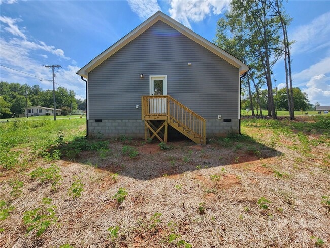 Building Photo - 1300 Rainbow Dr
