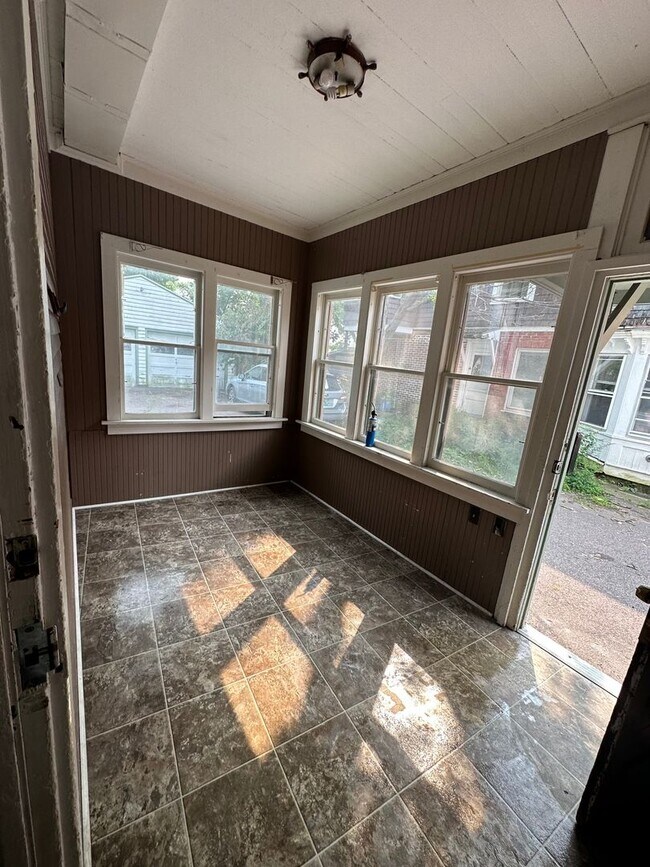 Building Photo - 81-83 Grant Street