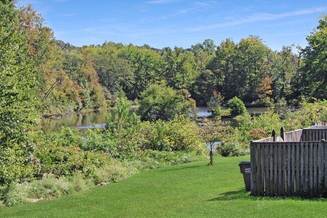 Building Photo - 4406 Eagle Ct