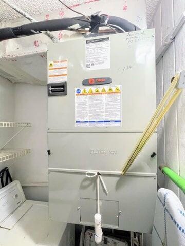 Building Photo - 5839 La Pinata Blvd