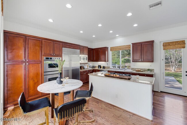 Building Photo - 6103 Deerhill Rd