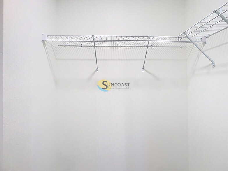 Building Photo - 3821 SW 43rd Ct