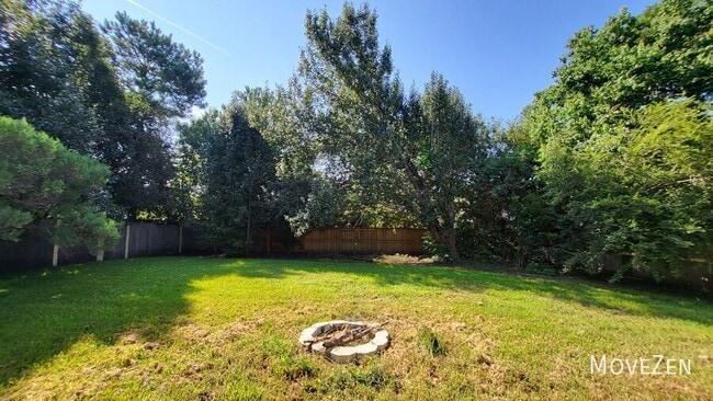 Building Photo - 2406 Sapling Cir