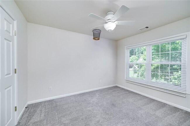 Building Photo - 1120 Bagwell Dr NW