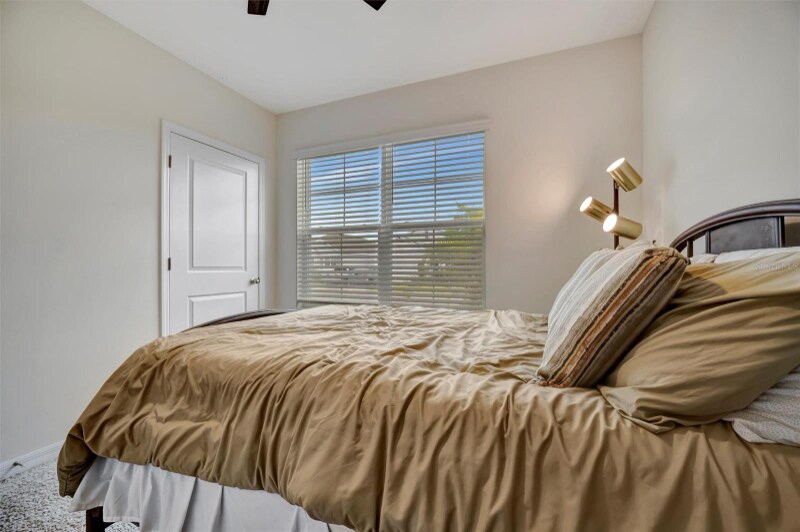 Building Photo - 16341 Little Garden Dr