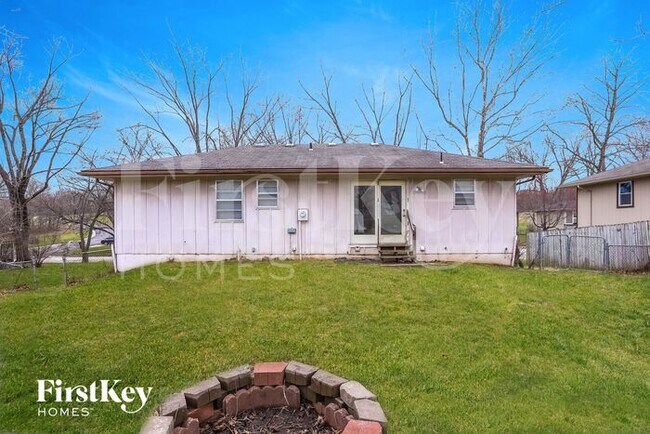 Building Photo - 2217 SW Keystone Dr