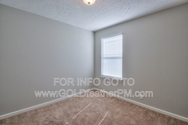 Building Photo - 3365 Tourmaline Dr