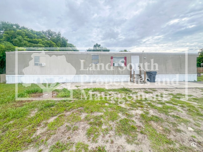 Building Photo - 1200 Plant Ave