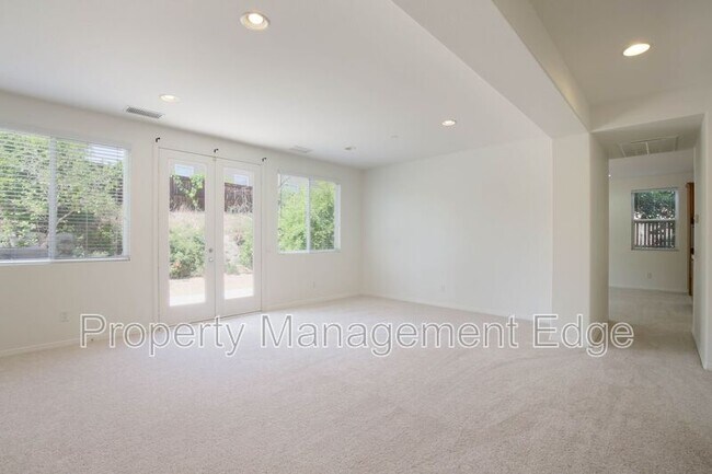 Building Photo - 31804 Bottle Brush St