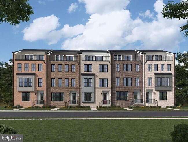 Building Photo - 2714 River Birch Rd