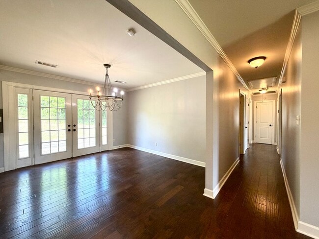 Building Photo - Sharon Hills Neighborhood