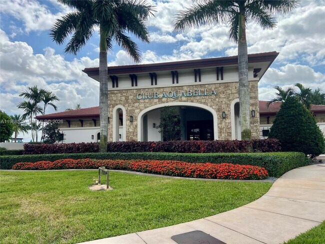 Building Photo - 3354 W 100th Terrace