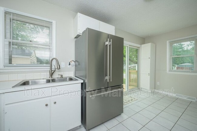 Building Photo - 4001 83rd St