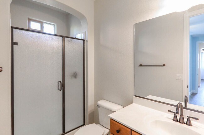 Building Photo - Summerlin Vistas Pool Home w/ Bed and Bath...
