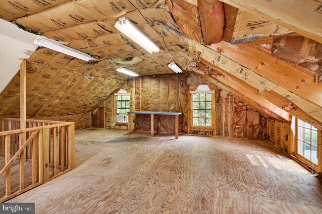 Building Photo - 42 Kitty Ln