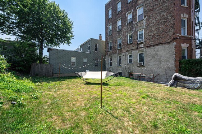 Building Photo - 84 Baldwin Ave