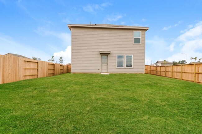 Building Photo - 303 Bush Mdw Ln