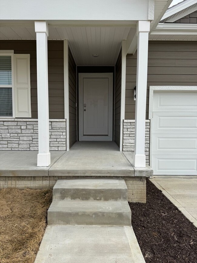 Building Photo - Never-Lived-In 4-Bedroom Ranch with Finished Basement Near Offutt AFB