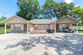 Building Photo - Mussett Rd Duplex