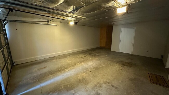 Building Photo - 1317 Airport Dr