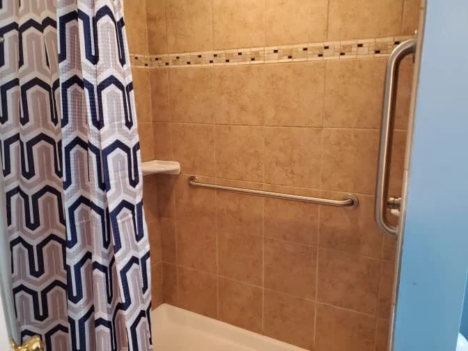 Building Photo - 261 Downing Dr