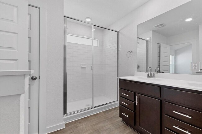Building Photo - 322 Pedernales Ln