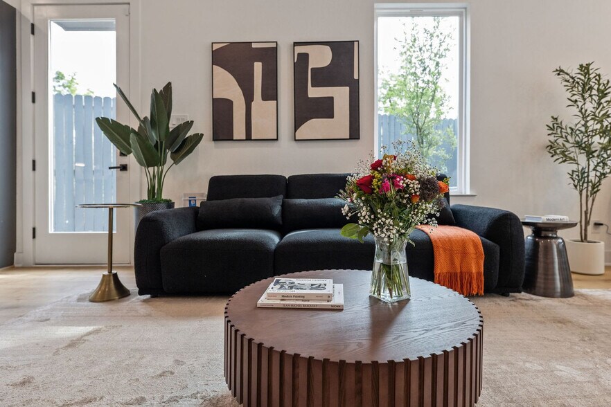 Building Photo - 5502 Texas St