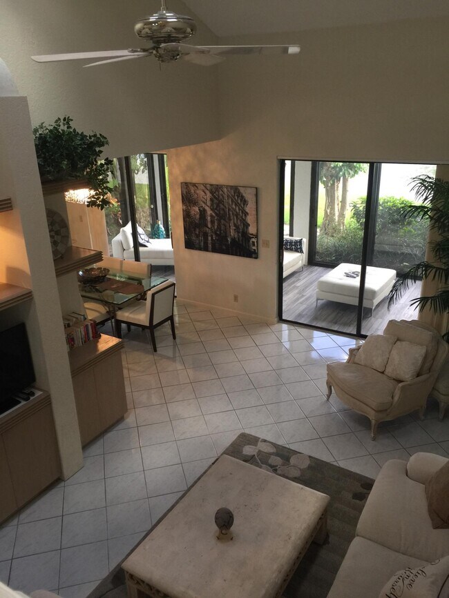 Building Photo - 7770 La Mirada Dr