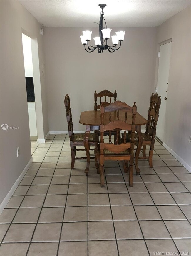Building Photo - 7121 Miami Lakes Dr