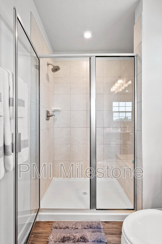 Building Photo - 367 Ontario Dr