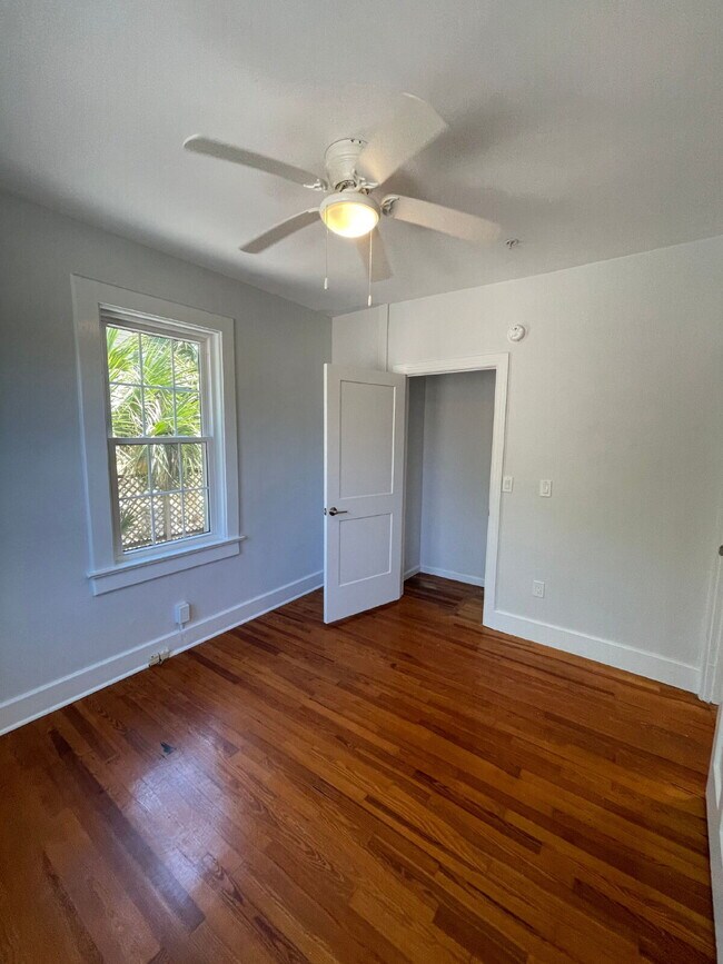 Building Photo - Recently remodeled 2/1 in Midtown!