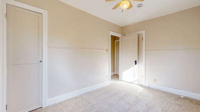 Building Photo - 507 Macklyn Ave