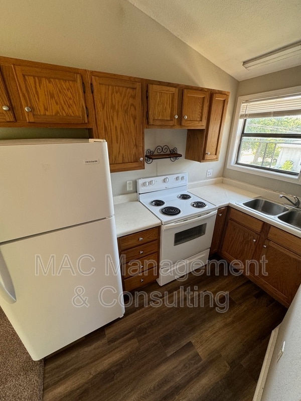 Building Photo - 1319 Autumn Ave