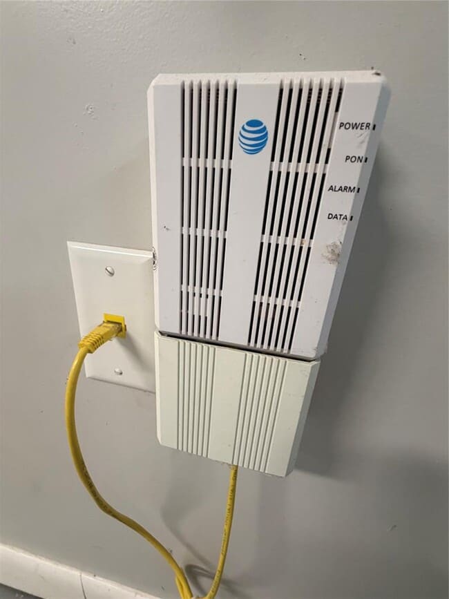 Building Photo - 9712 Springdale Rd